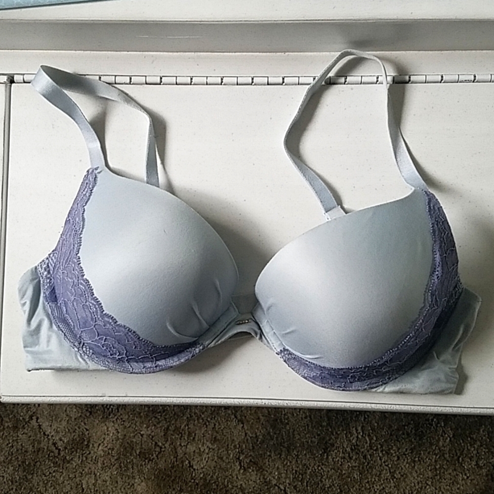 Victoria's secret lace push up bra 36C